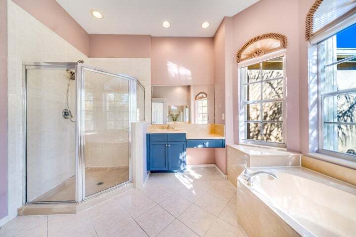 Building Photo - 2324 Simonson Dr