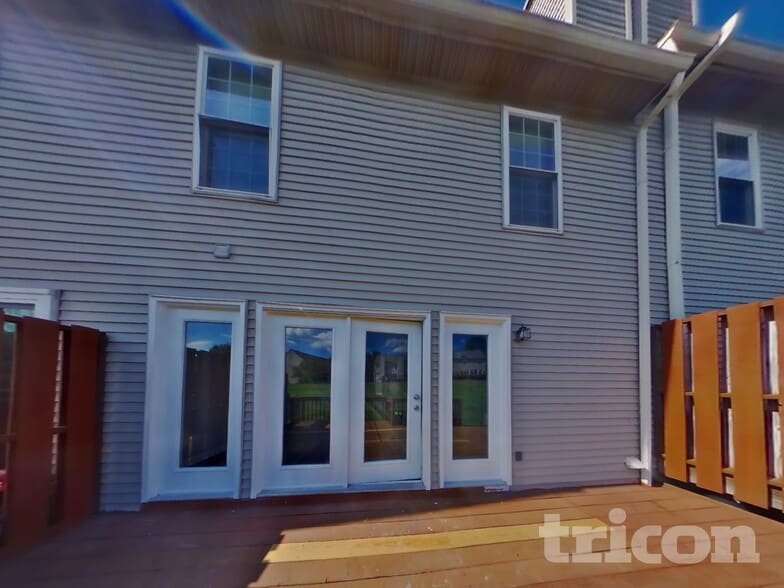 Building Photo - 1513 Cumberland Ct