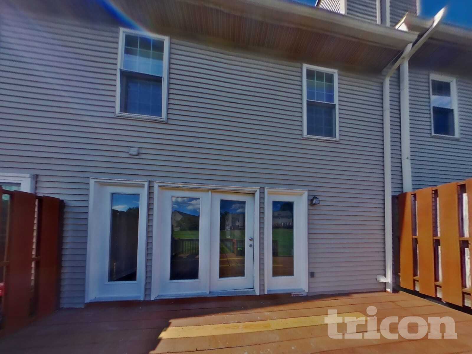 Building Photo - 1513 Cumberland Ct