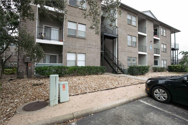 Building Photo - 12166 Metric Blvd