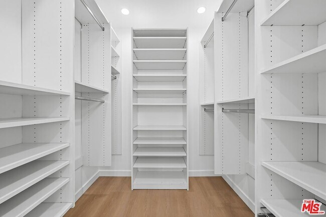 Building Photo - 28036 Sea Ln Dr