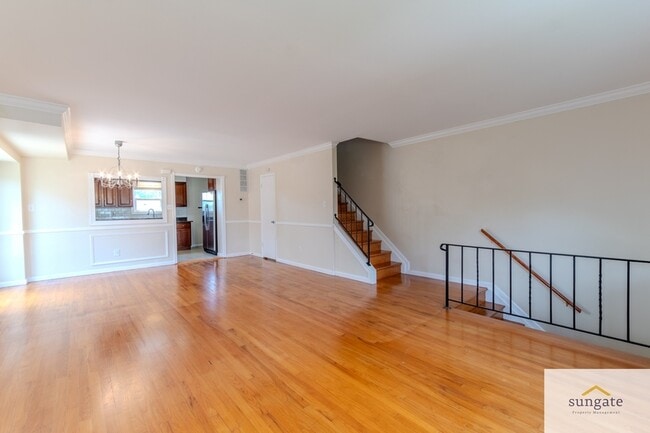 Building Photo - 945 Stormont Cir