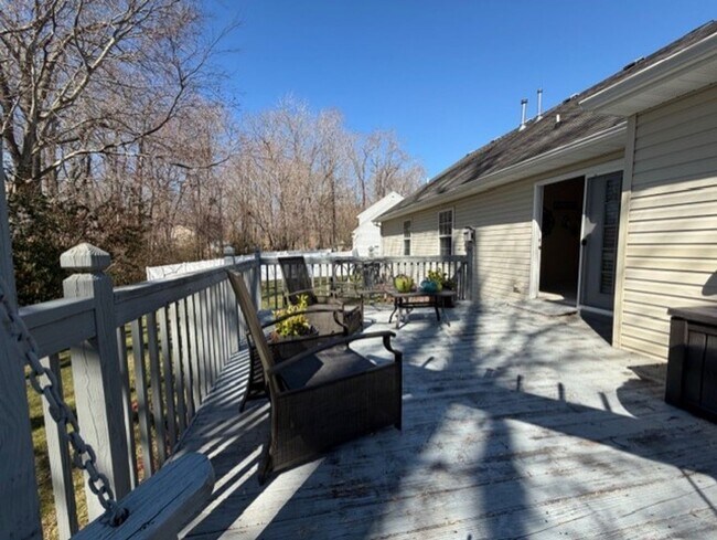 Building Photo - Suffolk Meadows