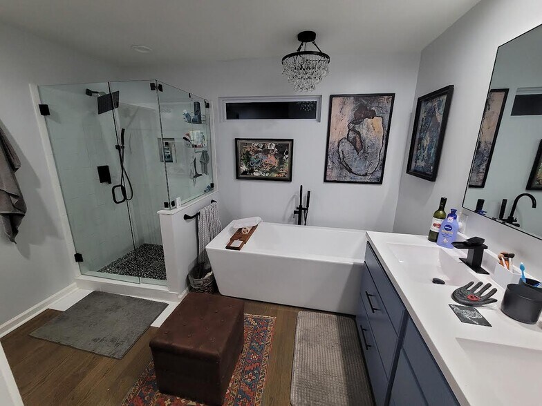 Building Photo - 5090 Heather Rd SE