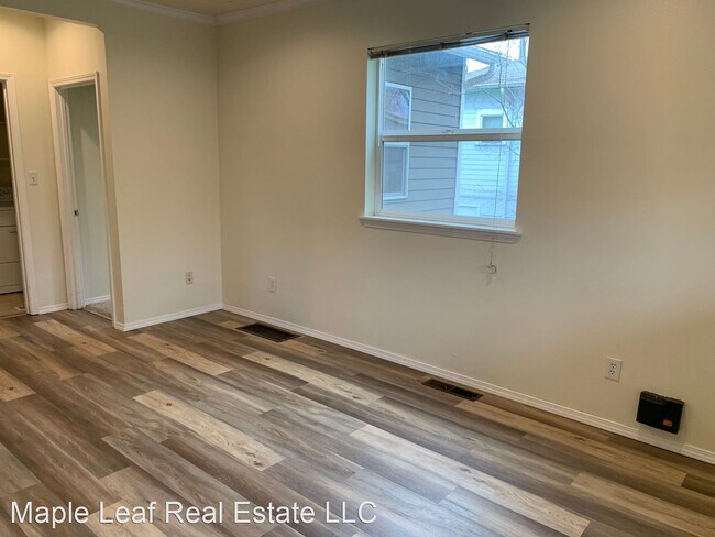 Building Photo - 2 br, 1 bath House - 4224 42nd Ave S