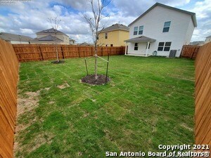 Building Photo - 743 Retama Pass