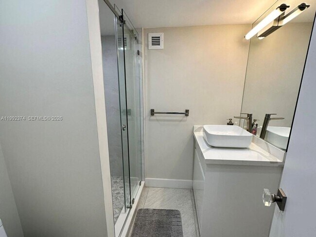 Building Photo - 2751 S Ocean Dr