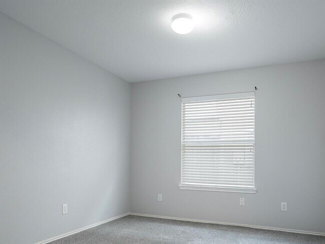 Building Photo - 2414 Alcove Foster Ct