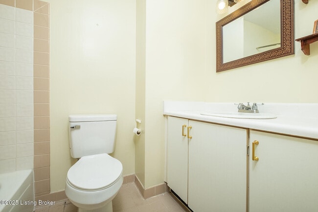 Building Photo - 1510 E Breckinridge St