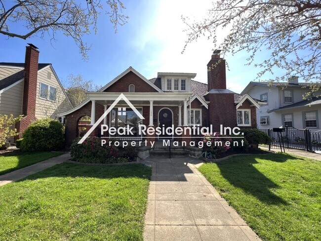 Building Photo - Charming East Sacramento 1bd/1ba - Must See!