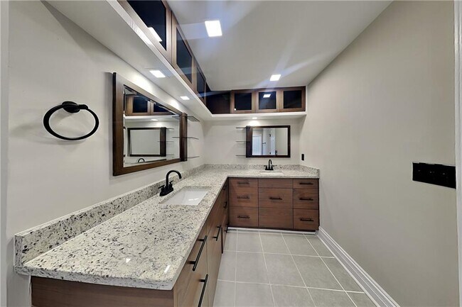 Building Photo - 230 Lembeth Ct