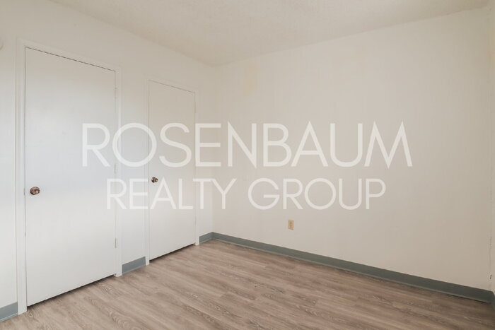 Building Photo - 1518 E Hedrick Dr