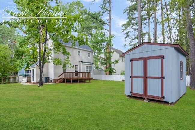 Building Photo - 7300 Bassett Hall Ct