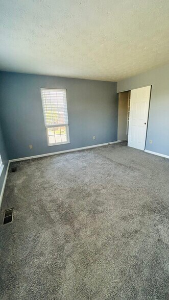 Building Photo - 10875 Ponds Ln