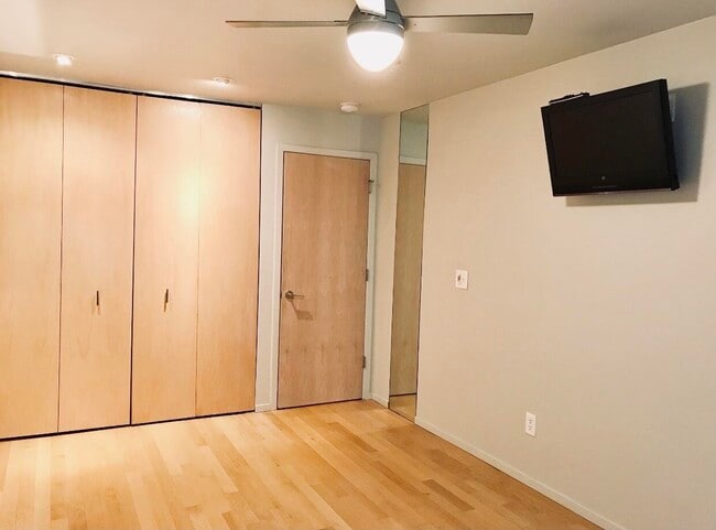 Building Photo - 1531 Packard St