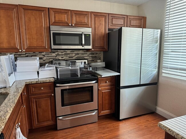 Building Photo - 3636 Whitehall Dr