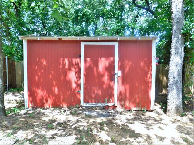Building Photo - 3840 Chimney Rock Dr