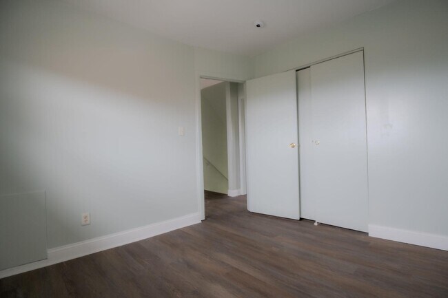 Building Photo - 3105 Clairpoint Ct