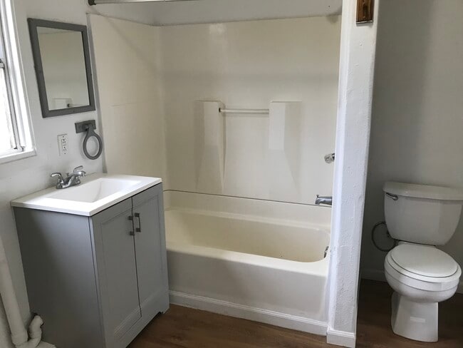 Building Photo - 3471 Stauss Ave