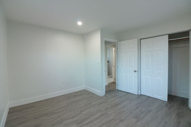Building Photo - 1768 NW 112th Terrace