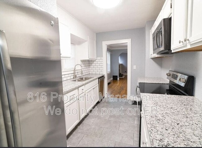 Building Photo - 5815 Euclid Ave E