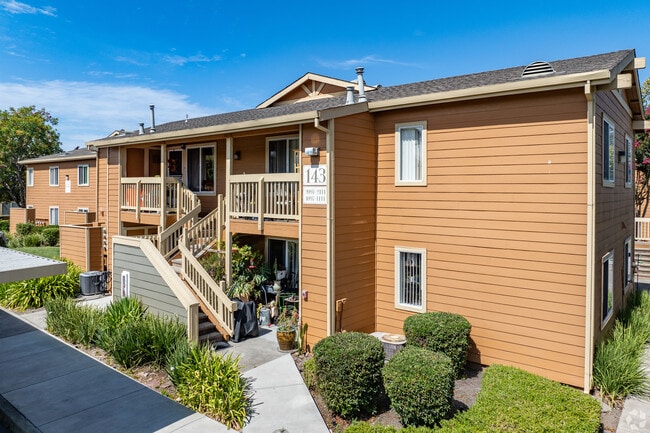 Building Photo - Vintage Park