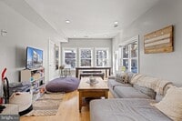 Building Photo - 3205 7th St NE