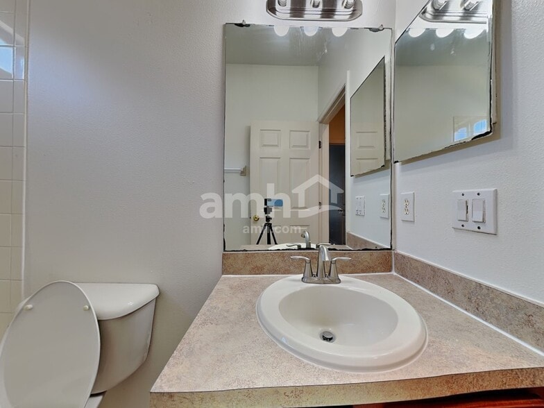 Building Photo - 437 Dunaway Dr