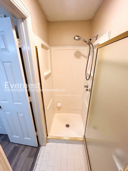 Building Photo - 2-Bed/2-Bath Home/Available Now!