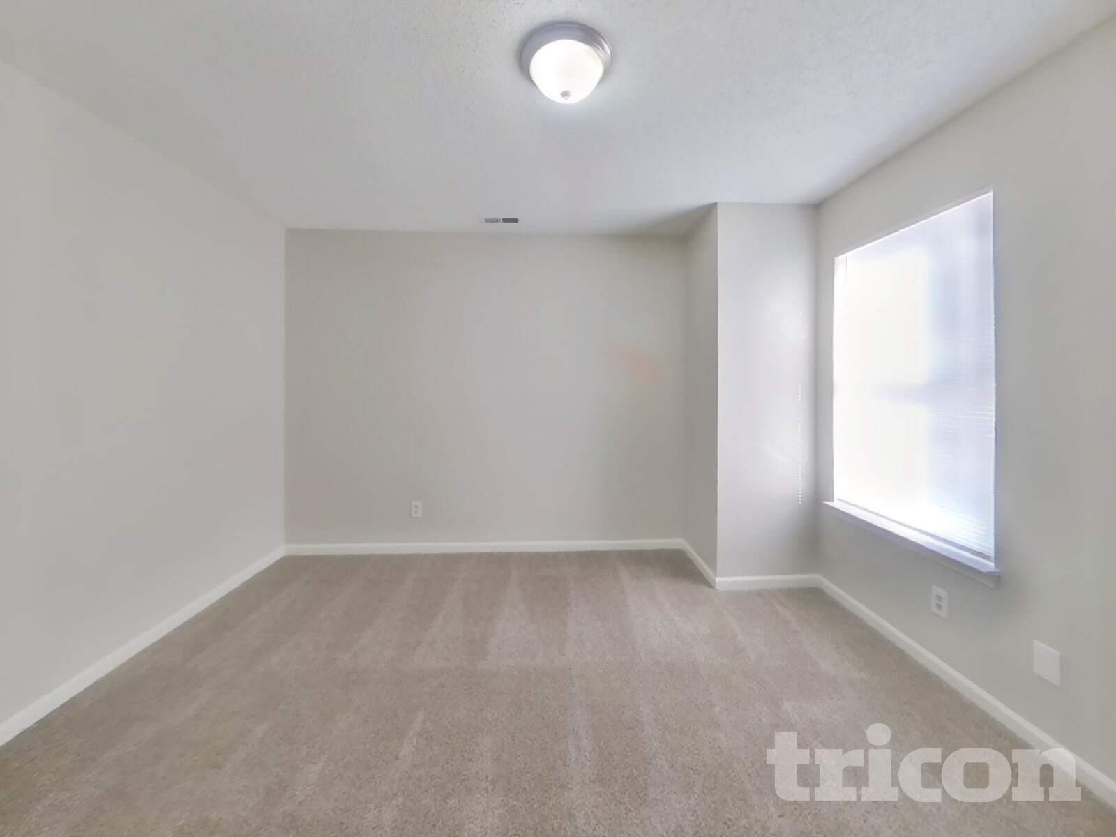 Building Photo - 522 Harmony Dr