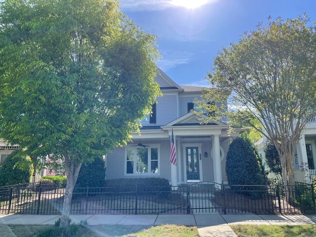 Building Photo - Fabulous Three Bedroom Home in Antiquity