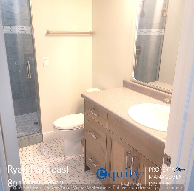 Building Photo - 3076 N 325 W