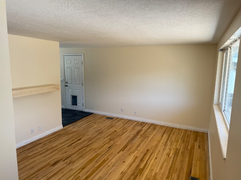 Building Photo - 5986 S 610 W