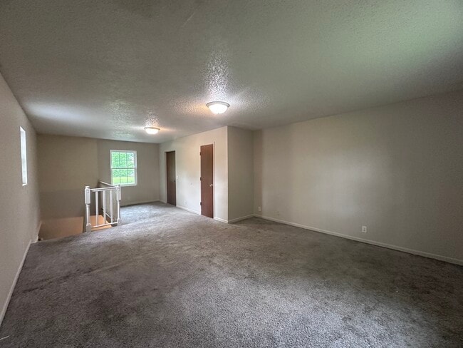 Building Photo - 15986 Arrowhead Rd