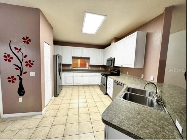 Building Photo - 2074-2101 NW 101st St