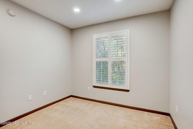 Building Photo - 8539 Gate Pkwy W