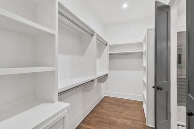 Building Photo - 59 Brookwood Terrace