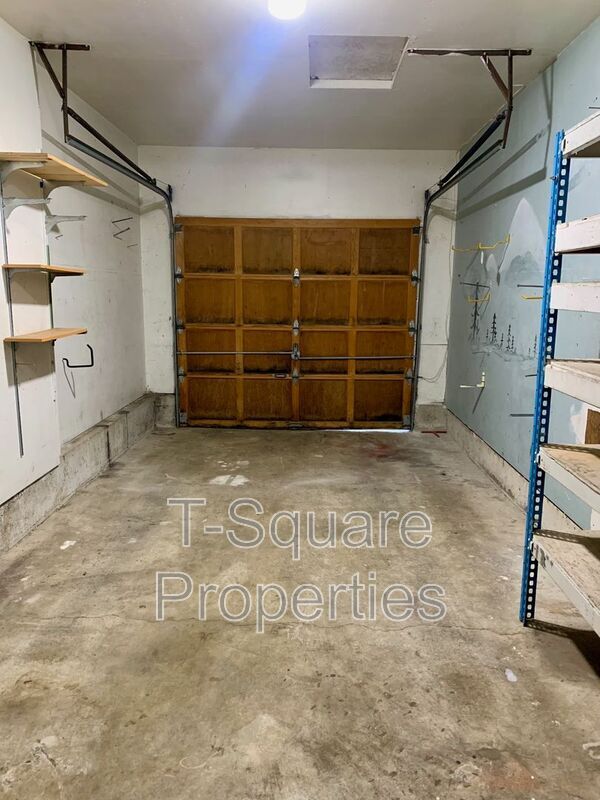 Building Photo - 3626 Shelby Rd