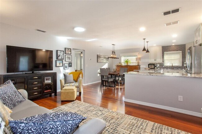 Building Photo - 3297 Gorse Ct