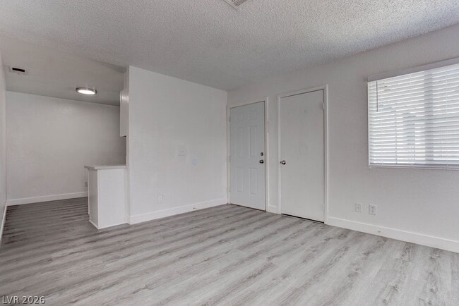Building Photo - 921 Snug Harbor St