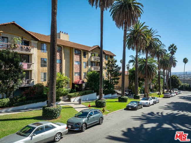 Building Photo - 1730 Camino Palmero St