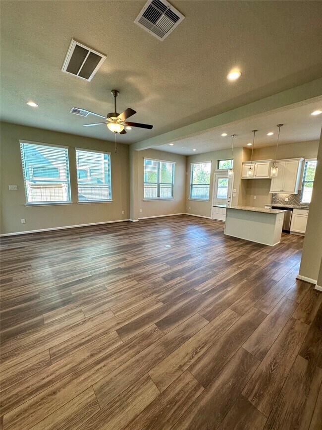 Building Photo - 16215 Northern Cardinal Ln