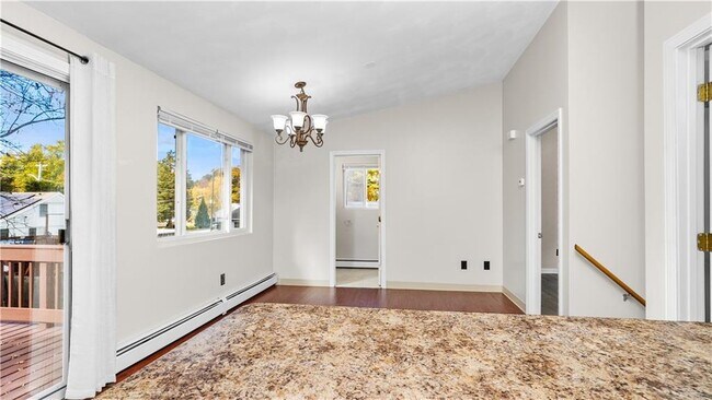 Building Photo - 15 Abbott Ave