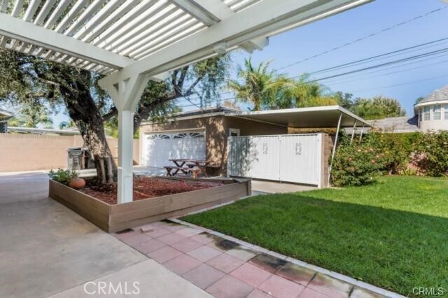 Building Photo - 71 W Arthur Ave