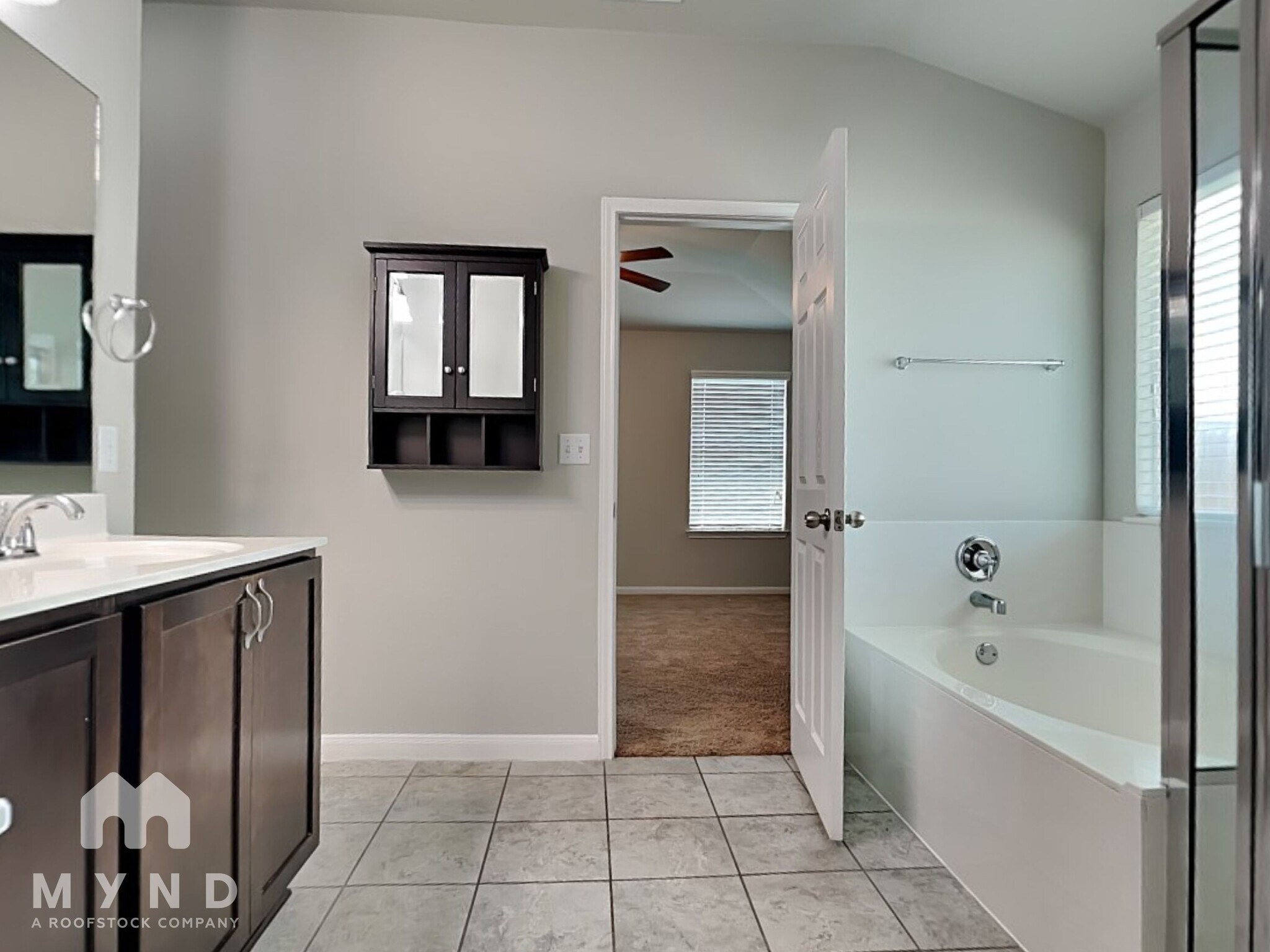 Building Photo - 351 Langely