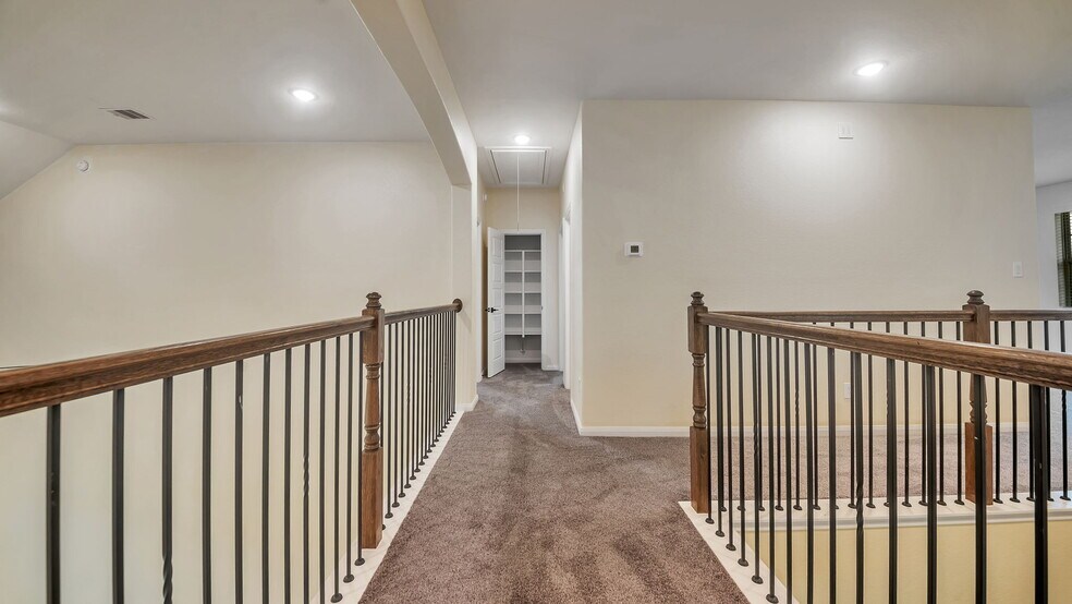 Building Photo - 31527 Westwood Rock Ln