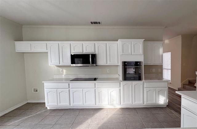 Building Photo - 1401 Summercrest Ln