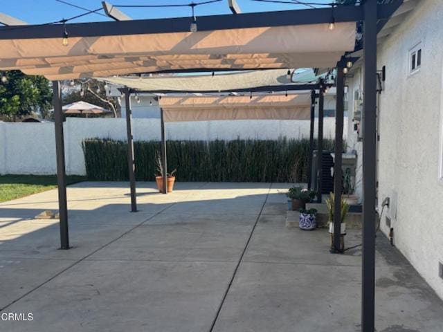 Building Photo - 763 W Dike St