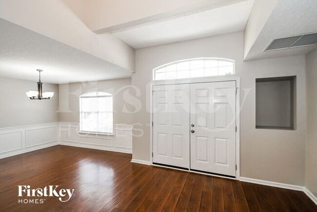 Building Photo - 2921 Ravine Hill Dr