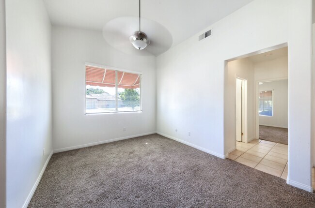 Building Photo - 9802 Bourbon Rose Ct